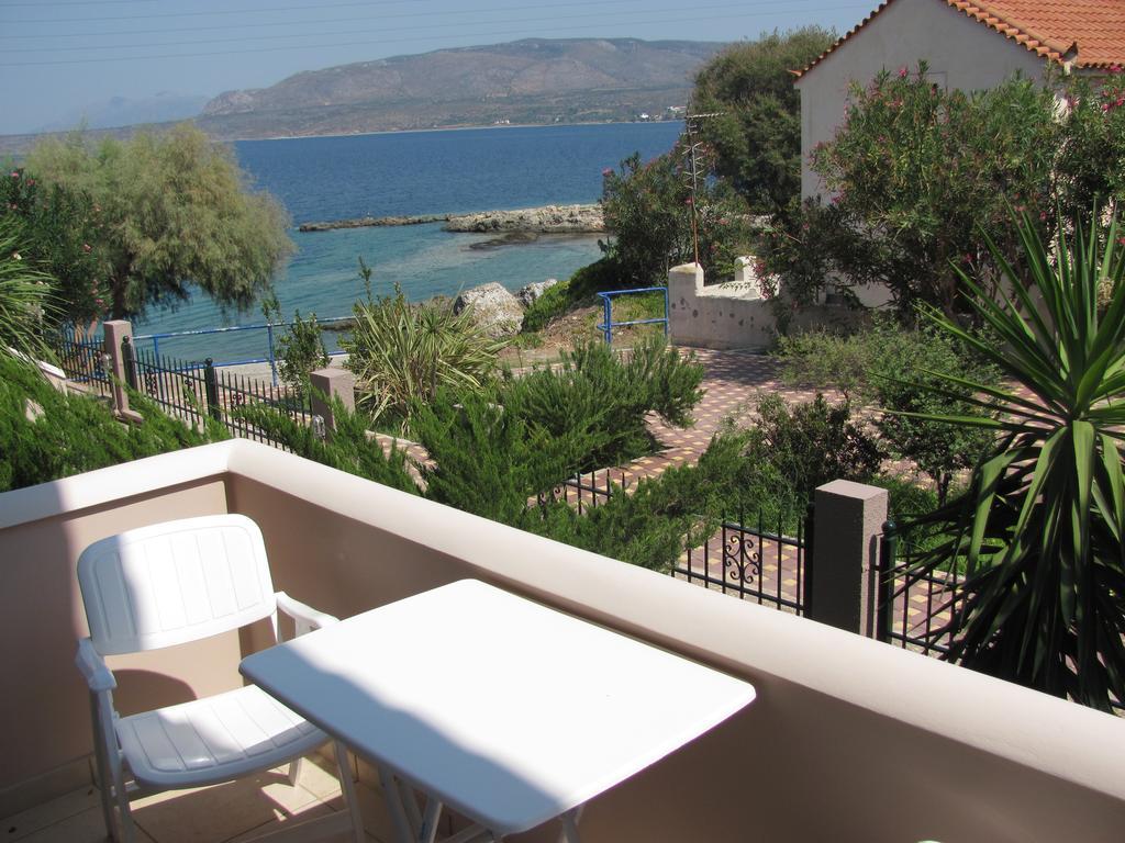 Lakonia Bay Apartments Аркангелос Екстер'єр фото